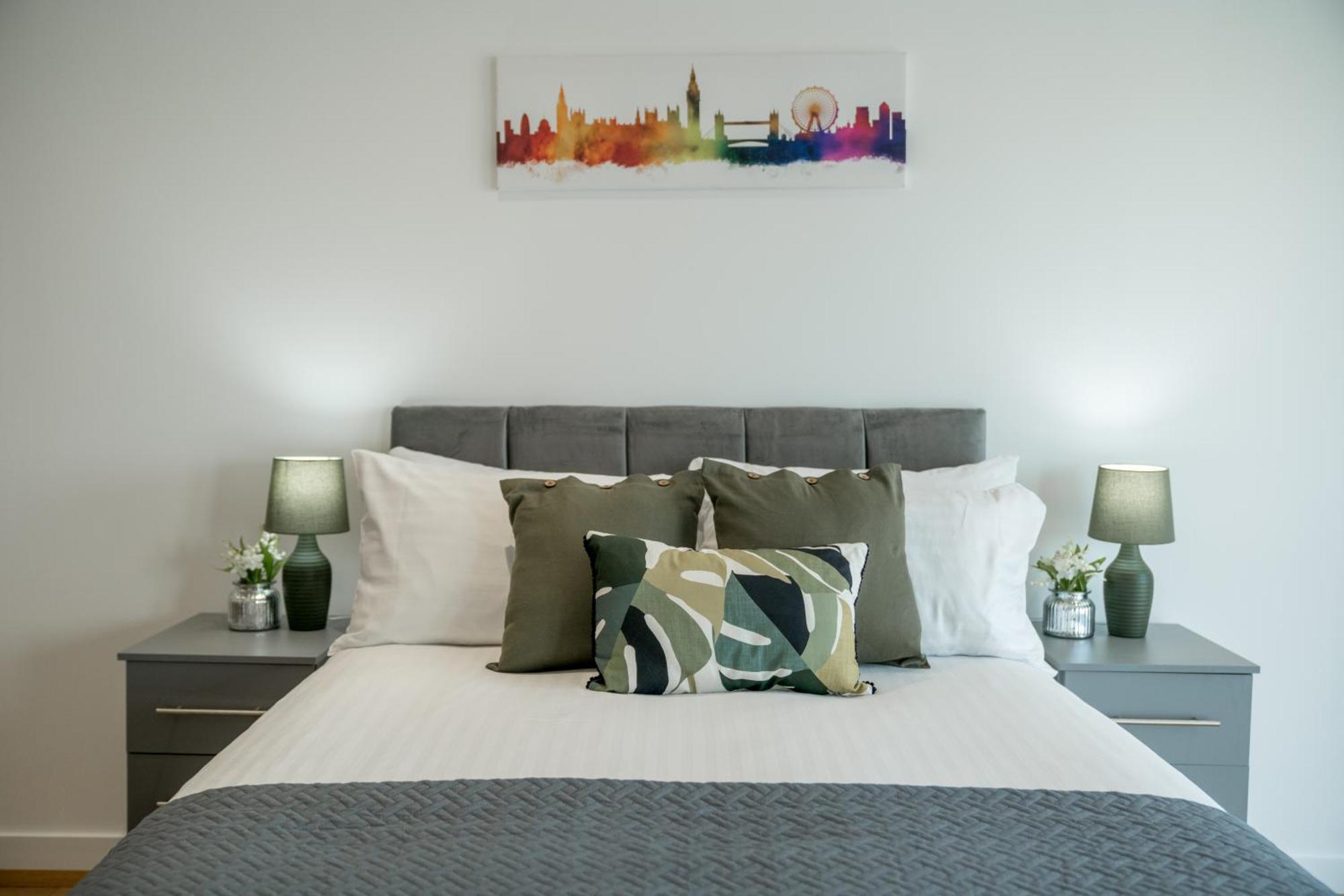 Skyvillion - London River Thames Top Floor Apartments By Woolwich Ferry, Mins To London Excel, O2 Arena , London City Airport With Parking Екстер'єр фото