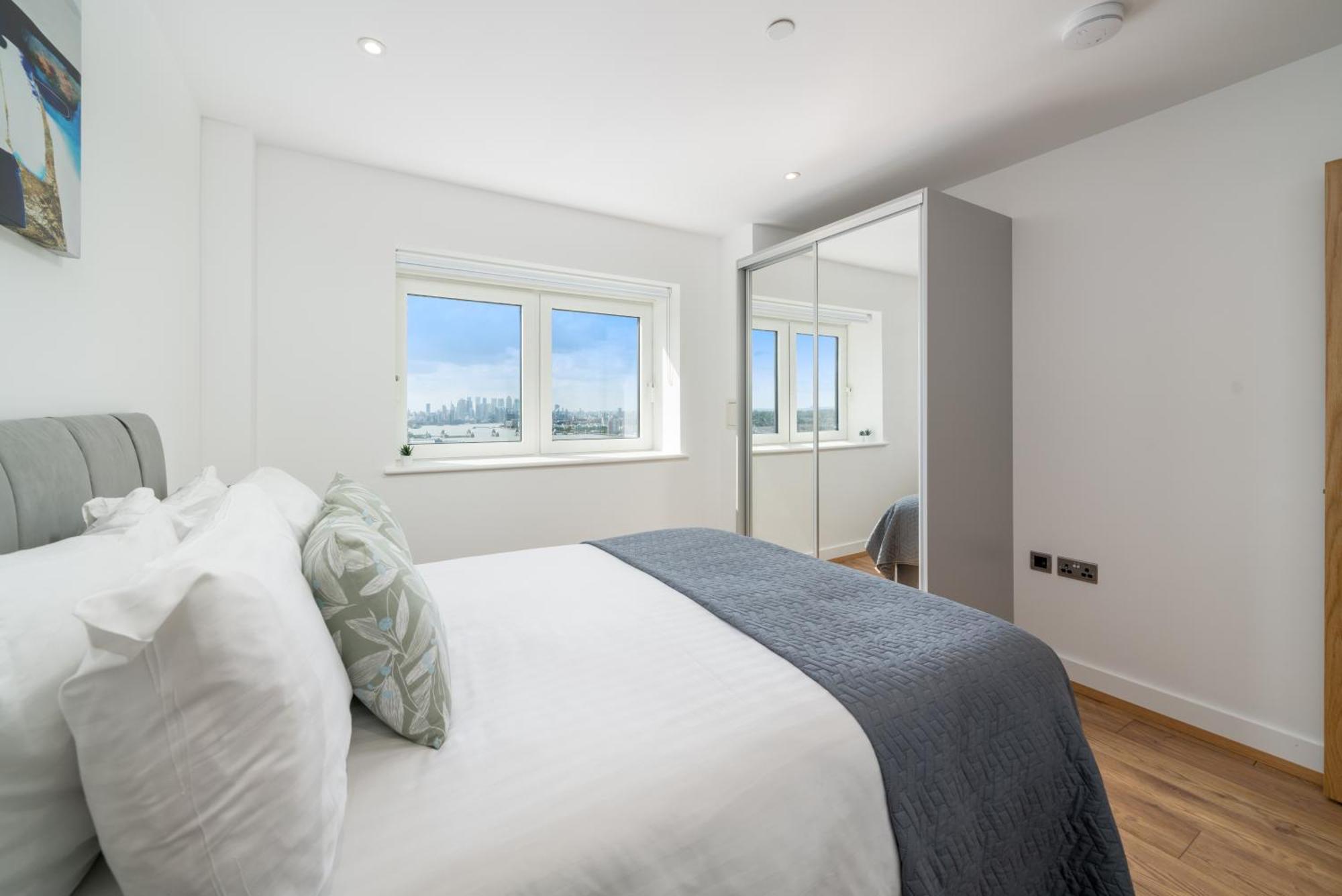 Skyvillion - London River Thames Top Floor Apartments By Woolwich Ferry, Mins To London Excel, O2 Arena , London City Airport With Parking Екстер'єр фото