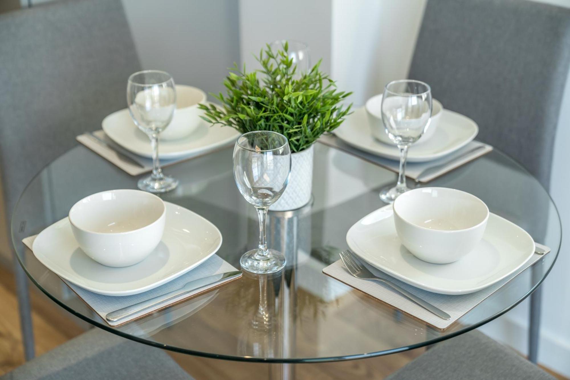 Skyvillion - London River Thames Top Floor Apartments By Woolwich Ferry, Mins To London Excel, O2 Arena , London City Airport With Parking Екстер'єр фото