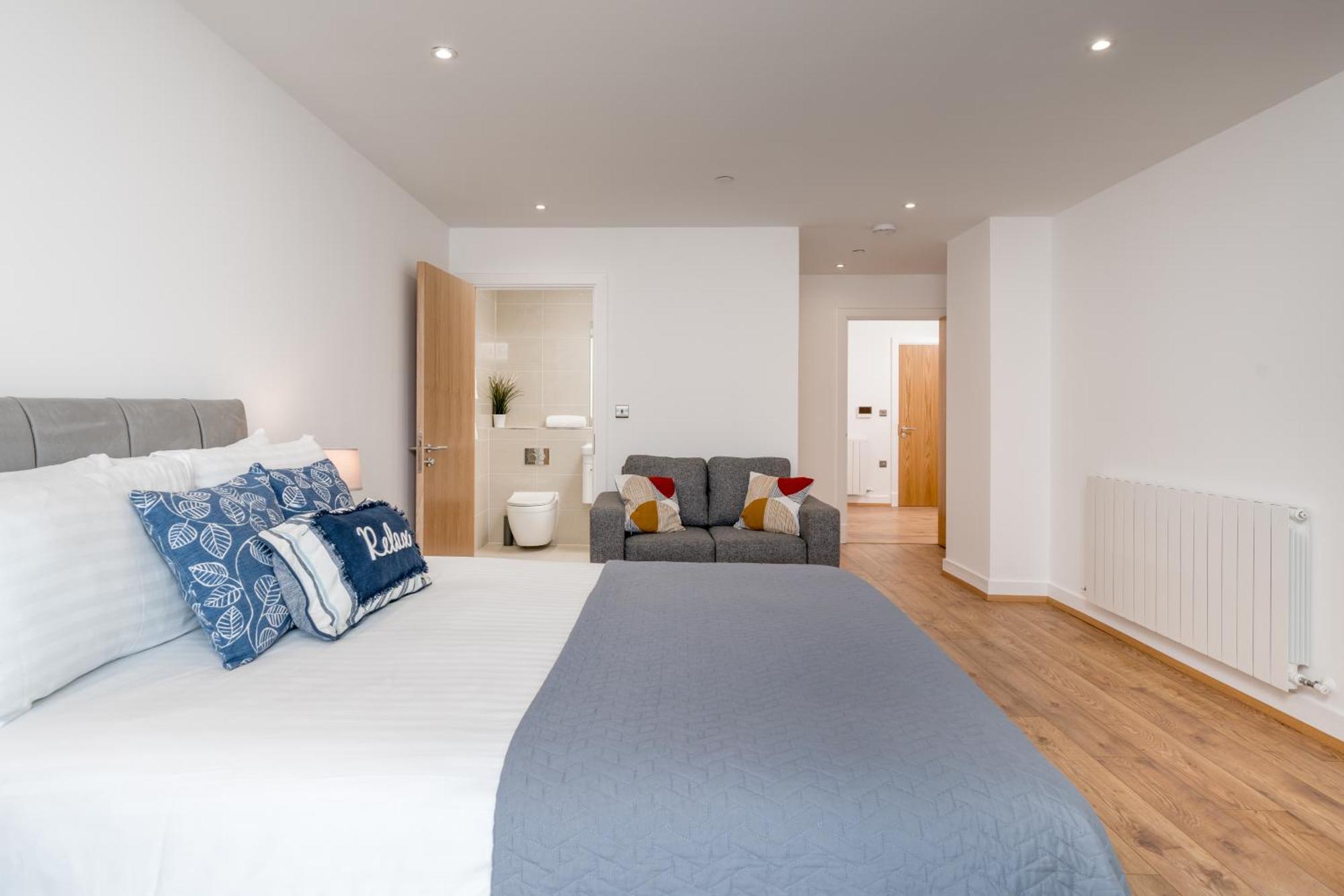 Skyvillion - London River Thames Top Floor Apartments By Woolwich Ferry, Mins To London Excel, O2 Arena , London City Airport With Parking Екстер'єр фото